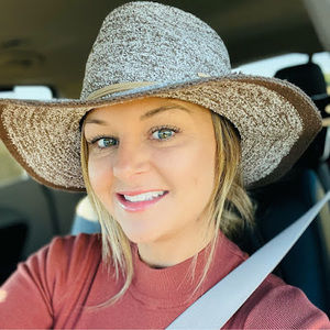 Meet your Posher, Savannah